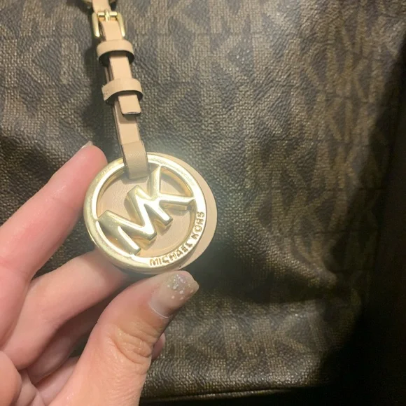 MK Large Tote Neverfull Style Like New - Picture 2 of 5